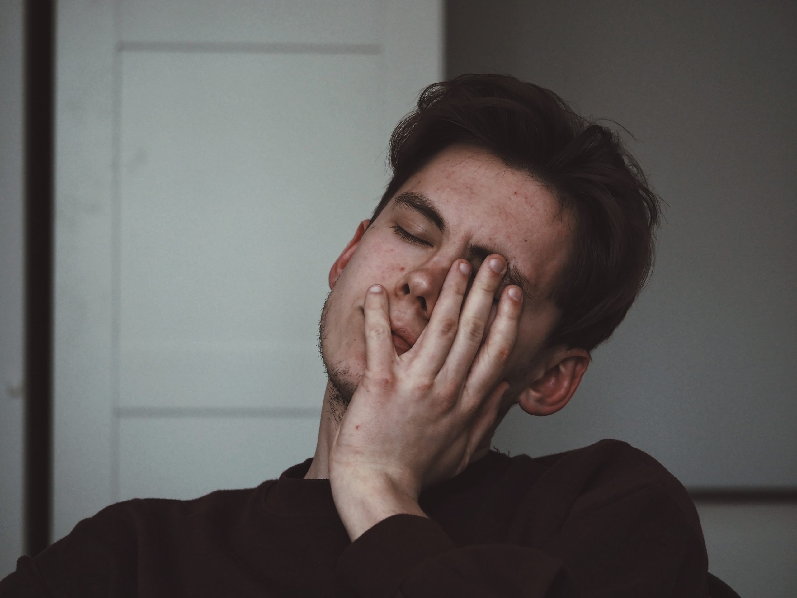 7 Ways to Overcome Hypochondriac Headache Thoughts