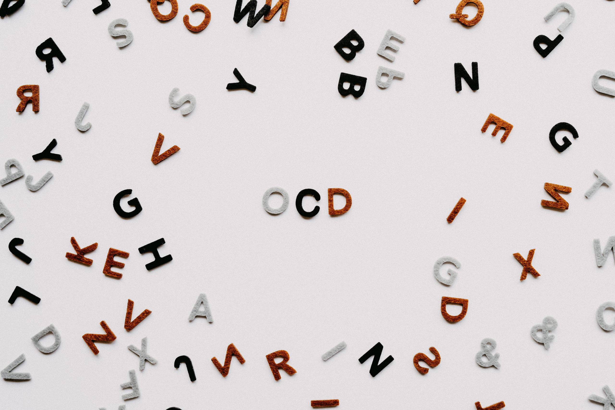 Two Faces of Obsession: Hypochondria and OCD – What Sets Them Apart?
